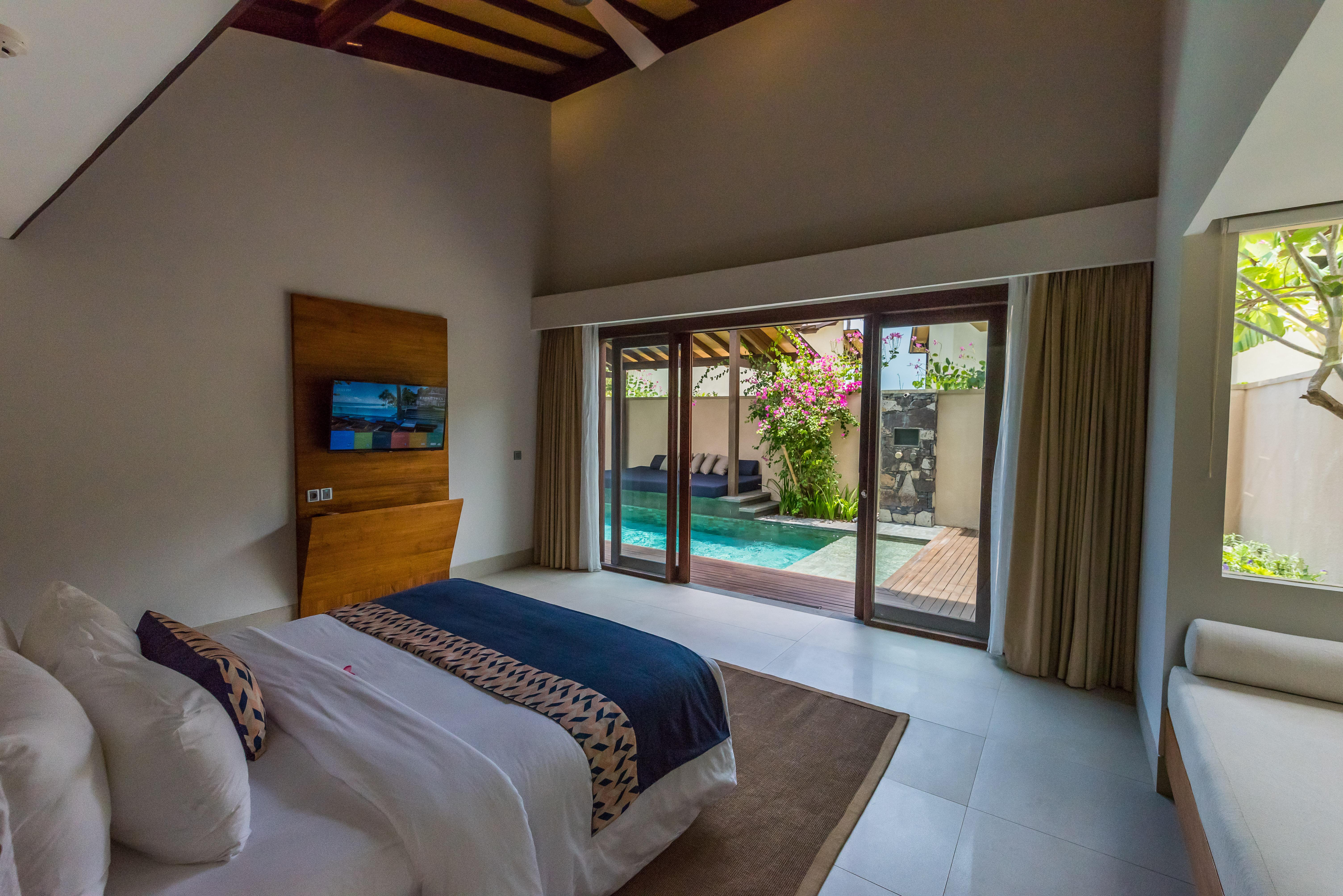 Katamaran Hotel & Resort Lombok Senggigi Dış mekan fotoğraf A bedroom at the hotel